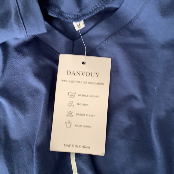 Blue T-Shirt, Size Med, brand Danvouy, with FREE wallet - Picture 7 of 7